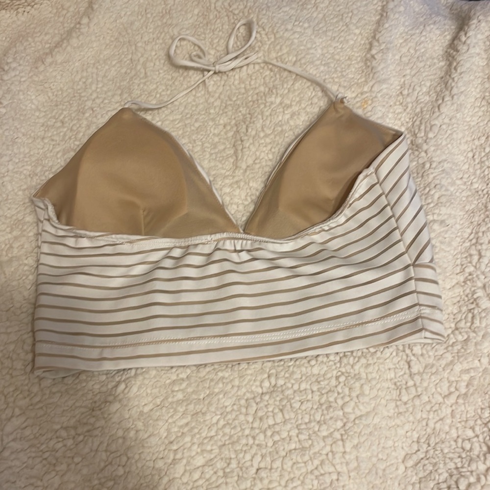 Two piece set - Picture 4 of 8